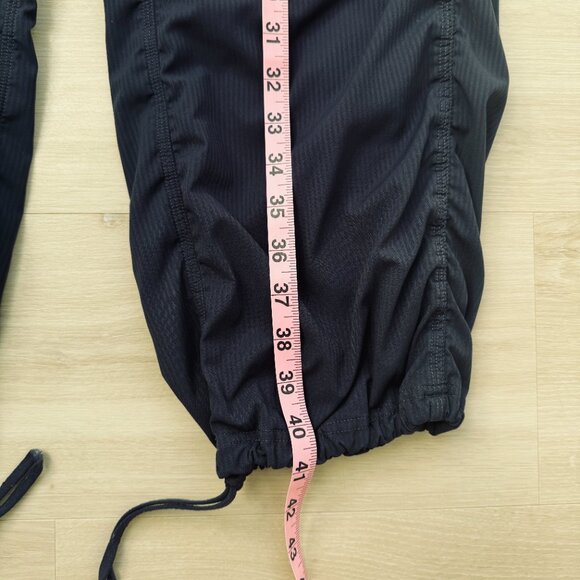 lululemon athletica Dance Studio Mid-Rise Lined Pant  Regular size 6.  Purple. - Picture 2 of 3